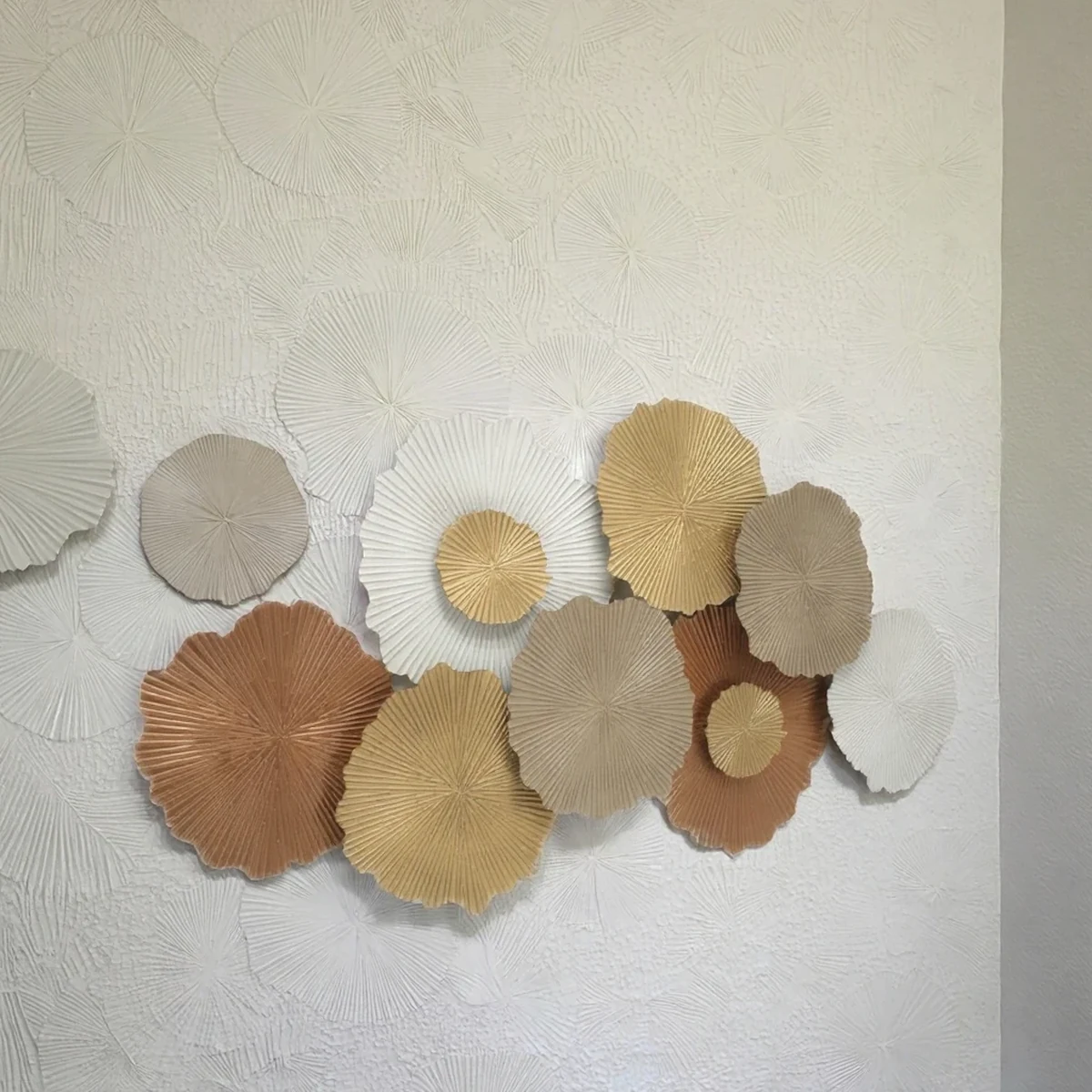 Rustic Metal Round Wall Decor