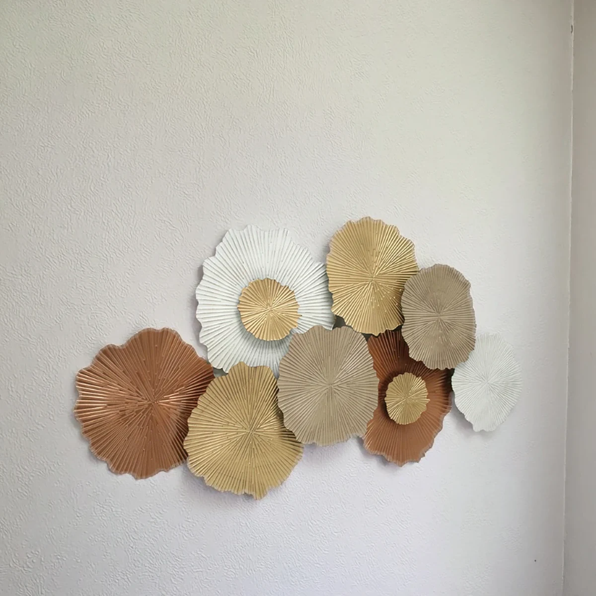 Rustic Metal Round Wall Decor