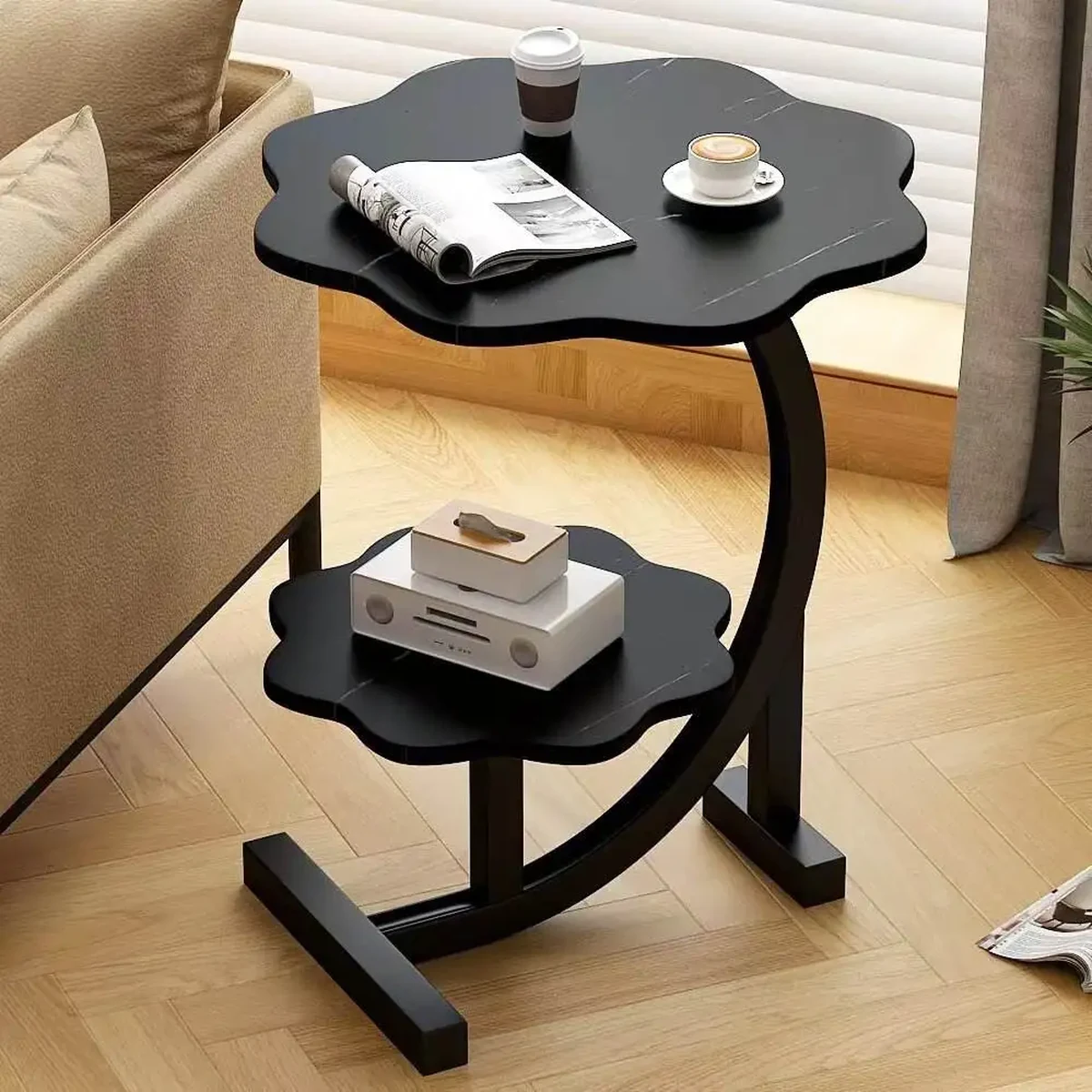 Minimalist Metal Round 2-Tier Accent Table