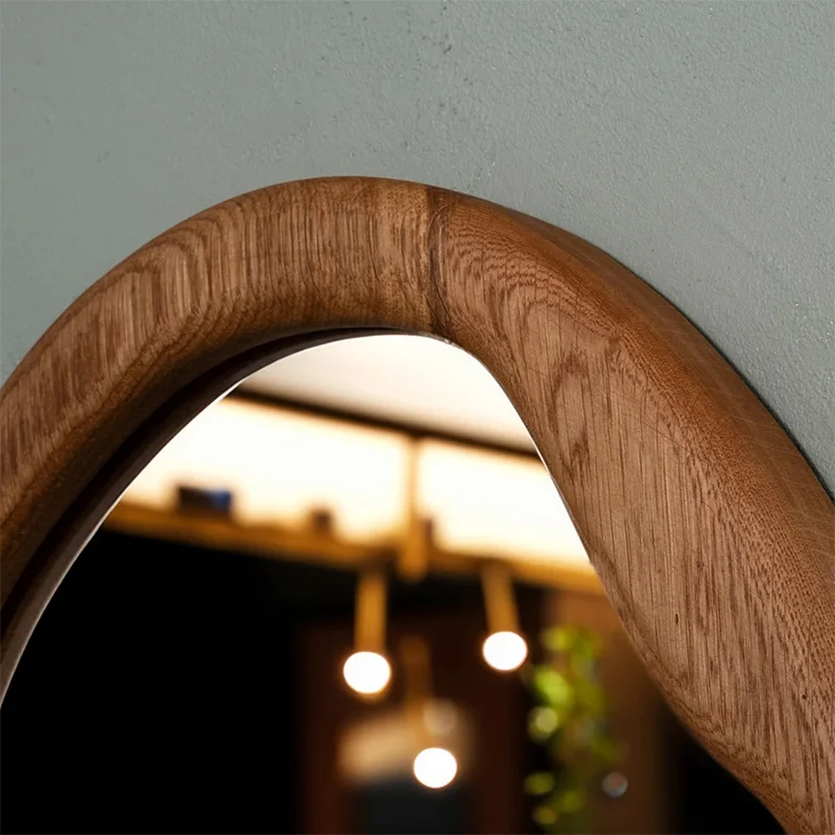 Antique Solid Wood Round Round Wall Mirror