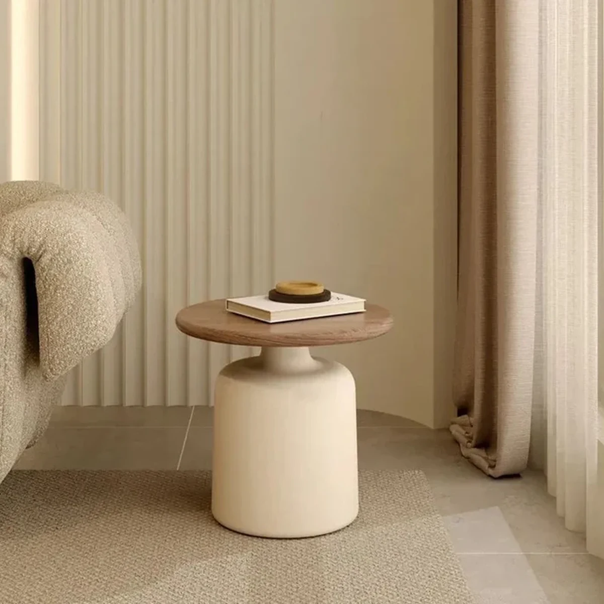 Nordic Solid Wood Round Coffee Accent Table