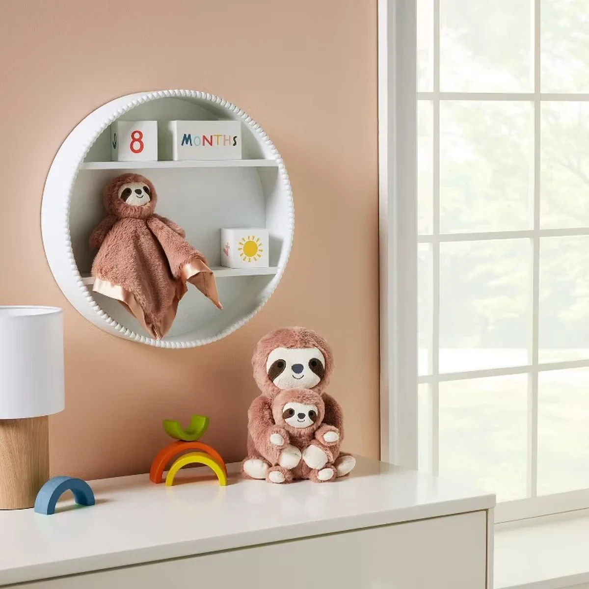 Modern Solid Wood Round Floating Floating Wall Shelf