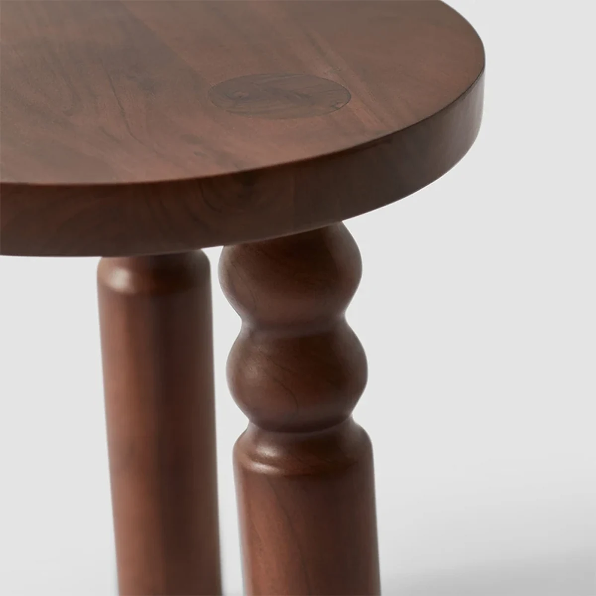 Classic Solid Wood Round Coffee Accent Table