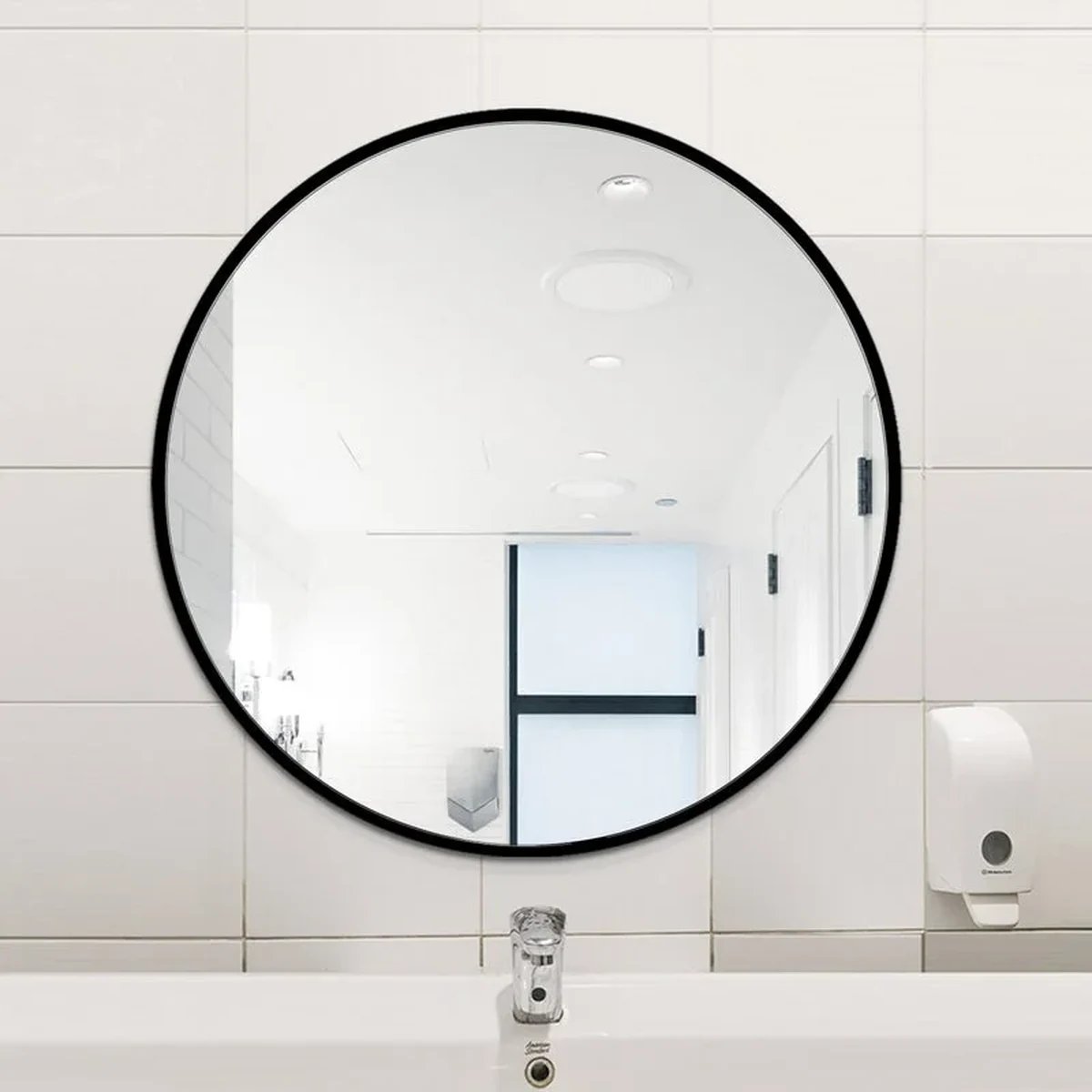 Classic Solid Wood Round Round Wall Mirror