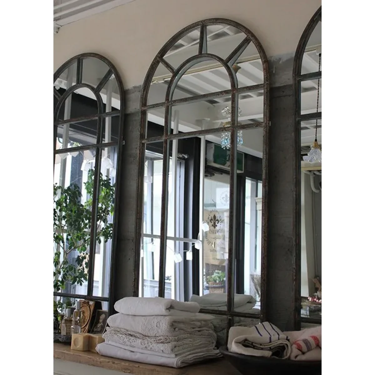 Vintage Metal Arch Full-Length Mirror