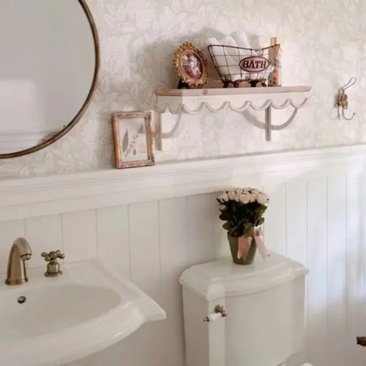 Rustic Solid Wood Floating Floating Wall Shelf