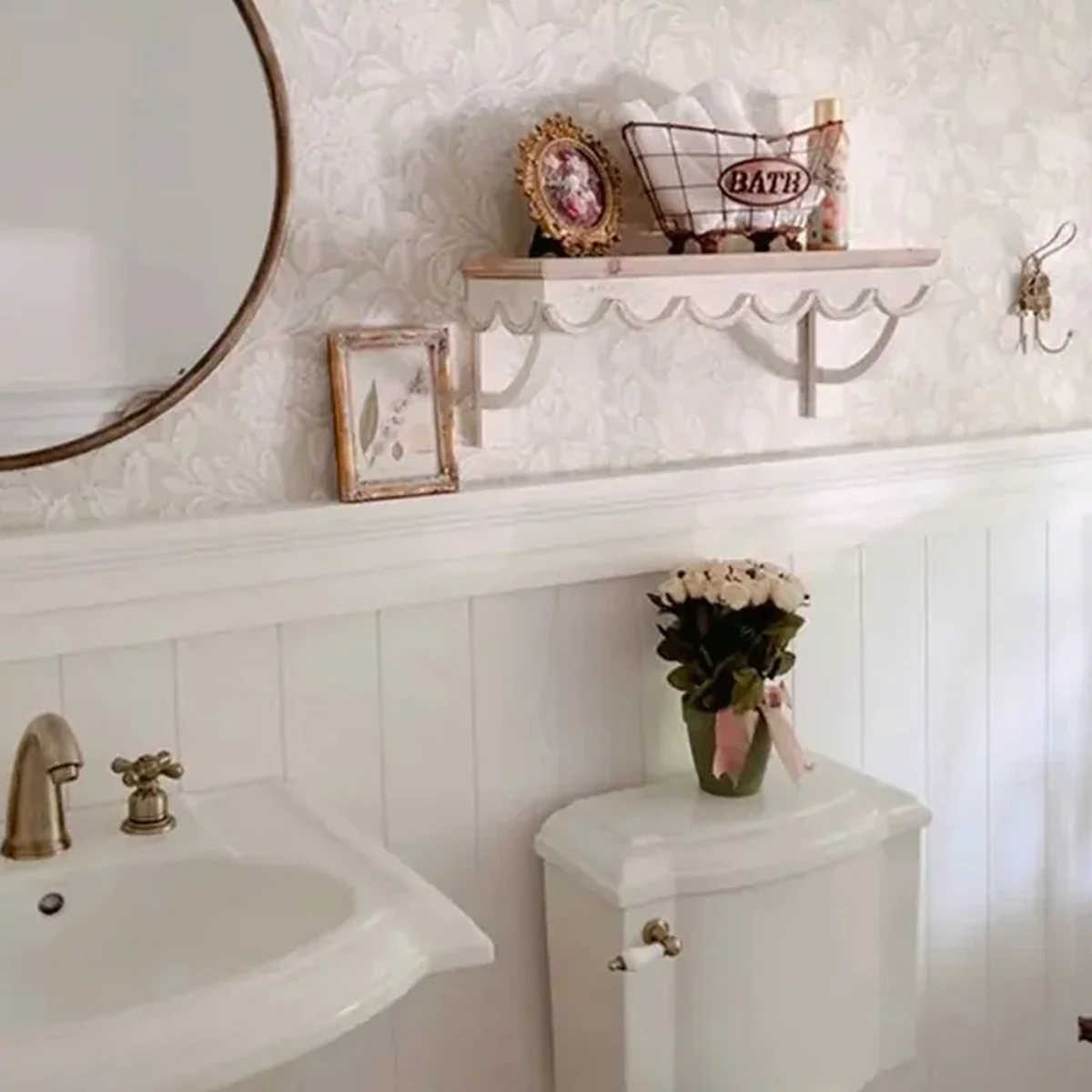 Rustic Solid Wood Floating Floating Wall Shelf