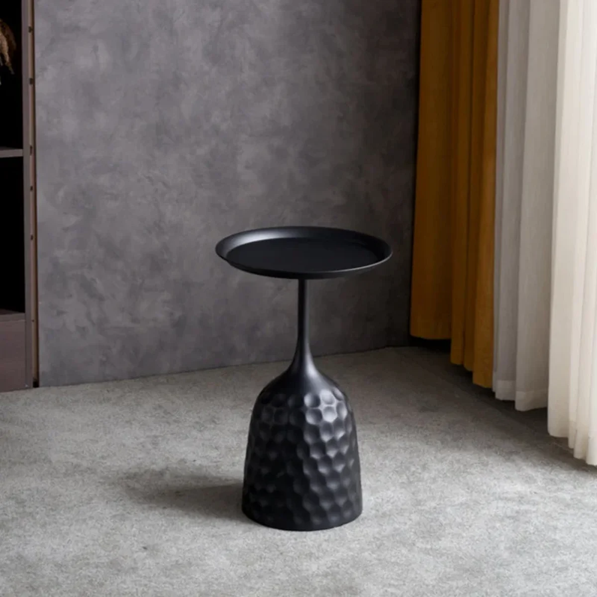 Nordic Metal Round Coffee Accent Table