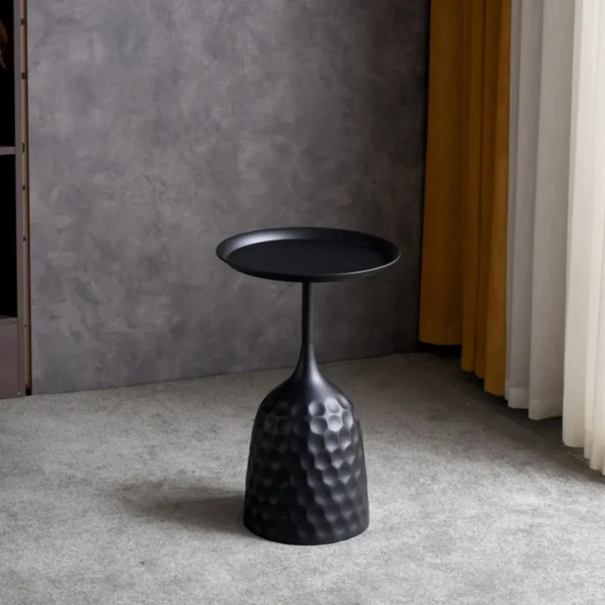 Nordic Metal Round Coffee Accent Table
