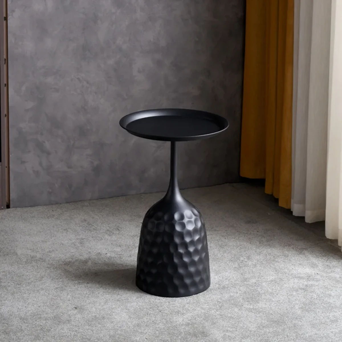 Nordic Metal Round Coffee Accent Table