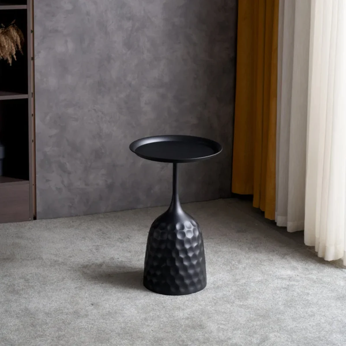 Nordic Metal Round Coffee Accent Table
