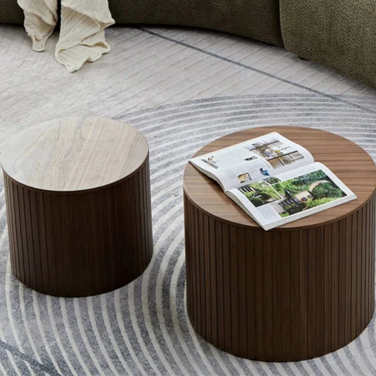 Vintage Solid Wood Round Coffee Accent Table