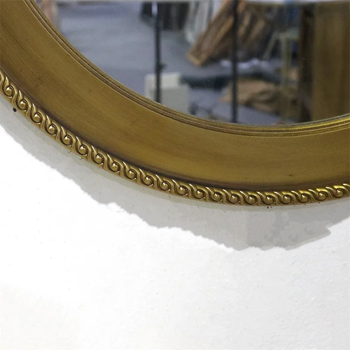 Classic Resin Wall Mirror